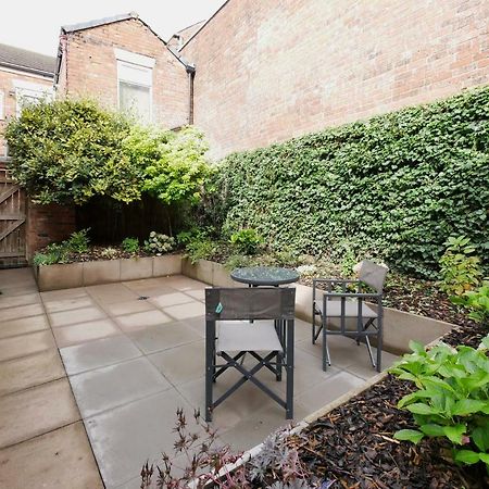 Crewe Short Lets 4 Victoria Court, Crewe Apartment Exterior photo
